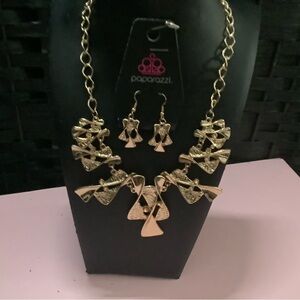 Paparazzi Gold Geometric Necklace Set